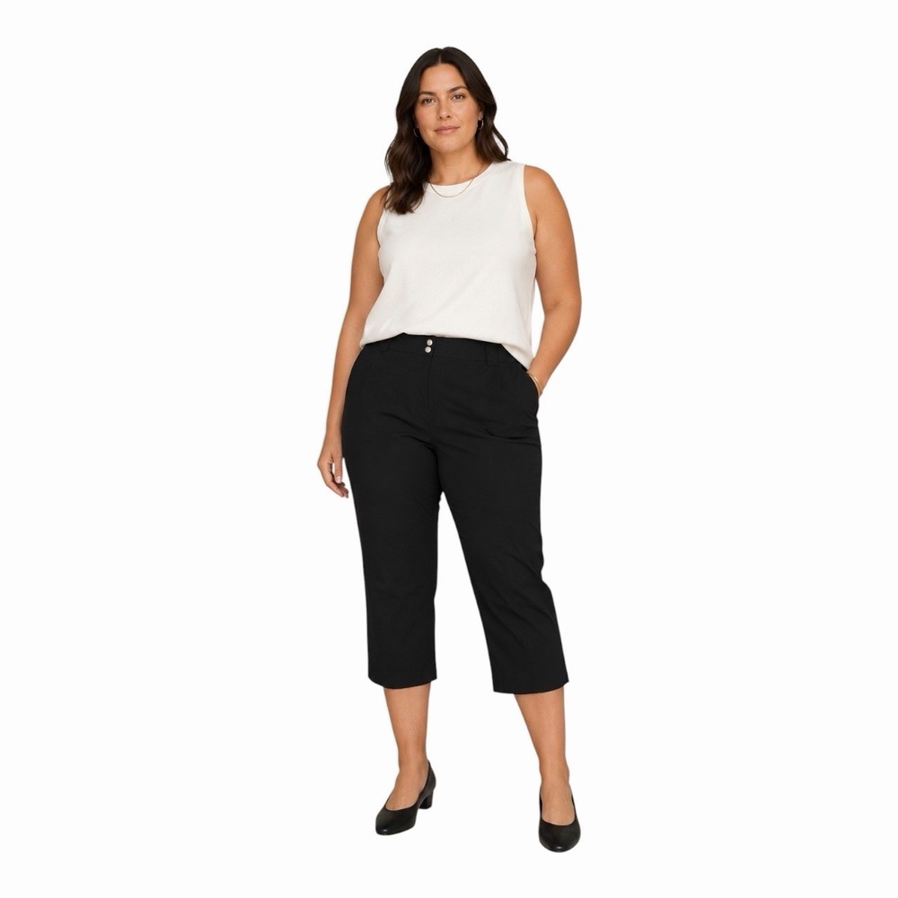 Chico's Ultimate Fit Black Crop Pants Pull-On Stretch Size 2.5 NWT